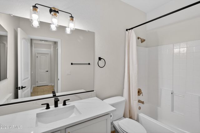130 W HACKBERRY Drive, Chandler, AZ 85248