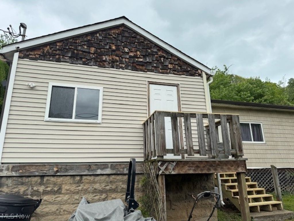 285 Bethany Pike, Wellsburg, WV 26070