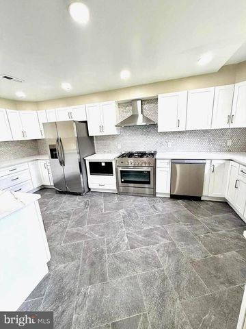 1011 STANFORD DR, Wynnewood, PA 19096