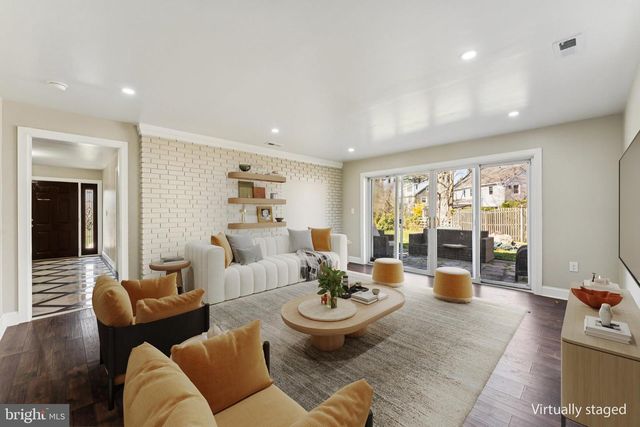 1011 STANFORD DR, Wynnewood, PA 19096