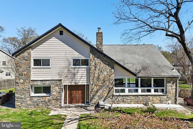 1011 STANFORD DR, Wynnewood, PA 19096