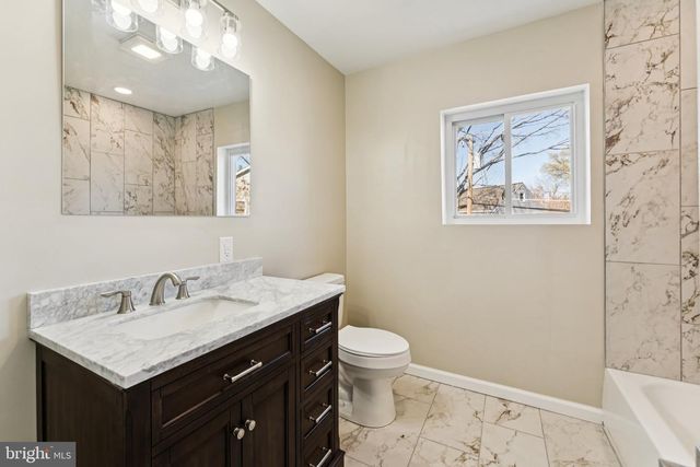 1011 STANFORD DR, Wynnewood, PA 19096