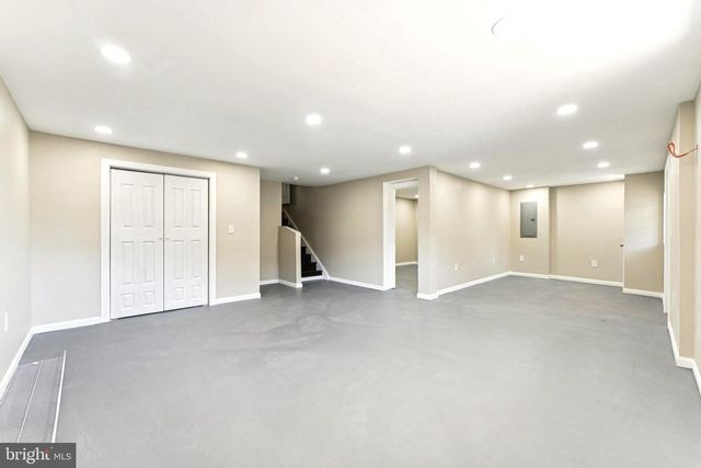 1011 STANFORD DR, Wynnewood, PA 19096