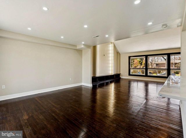 1011 STANFORD DR, Wynnewood, PA 19096