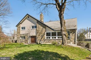 1011 STANFORD DR, Wynnewood, PA 19096