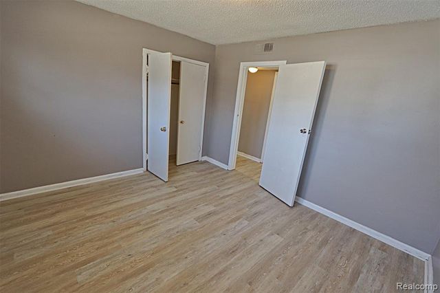 19972 Indian, Redford, MI 48240