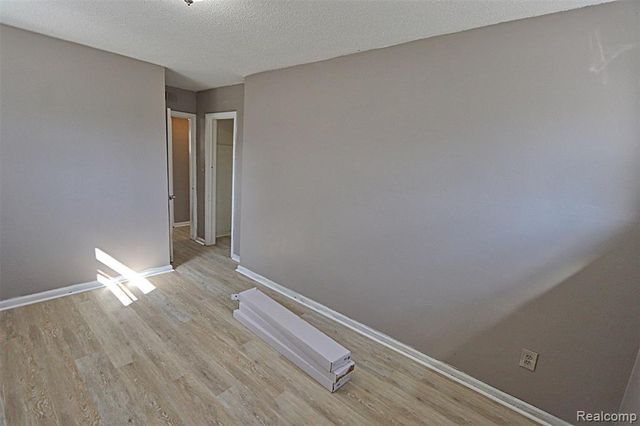 19972 Indian, Redford, MI 48240