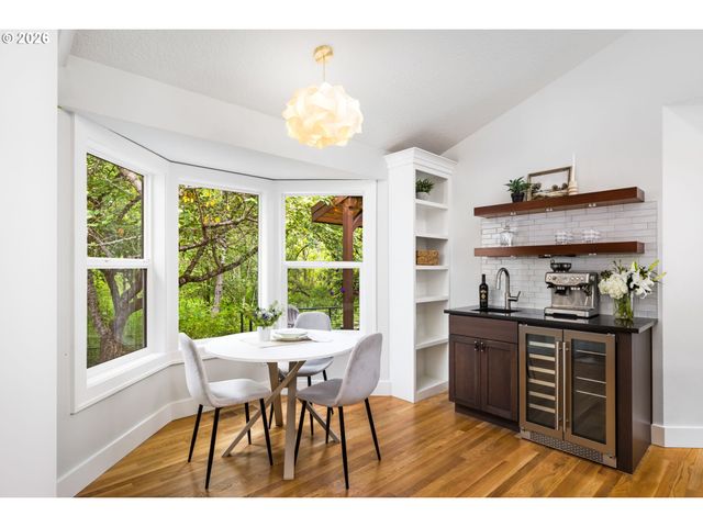 5541 YORKSHIRE Pl, Lake Oswego, OR 97035