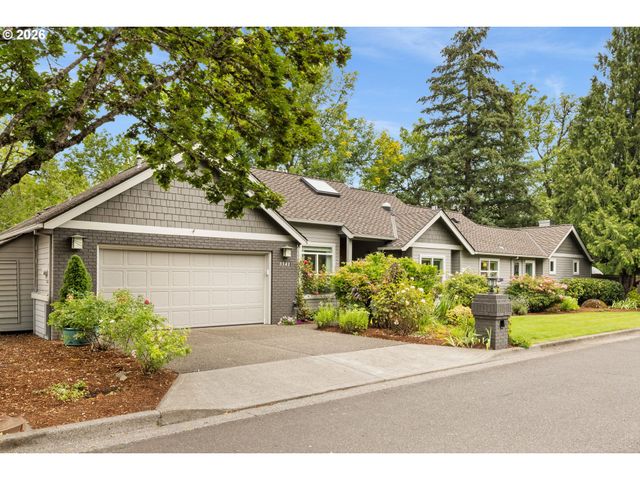 5541 YORKSHIRE Pl, Lake Oswego, OR 97035