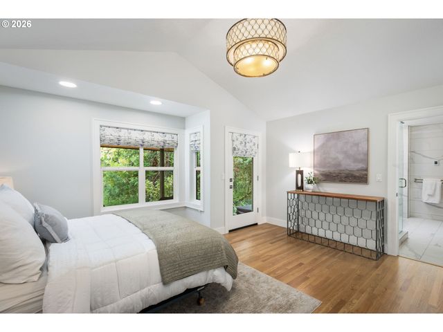 5541 YORKSHIRE Pl, Lake Oswego, OR 97035