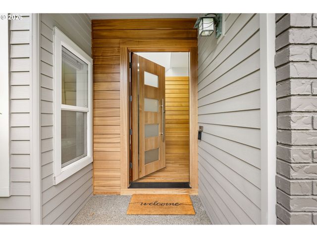 5541 YORKSHIRE Pl, Lake Oswego, OR 97035