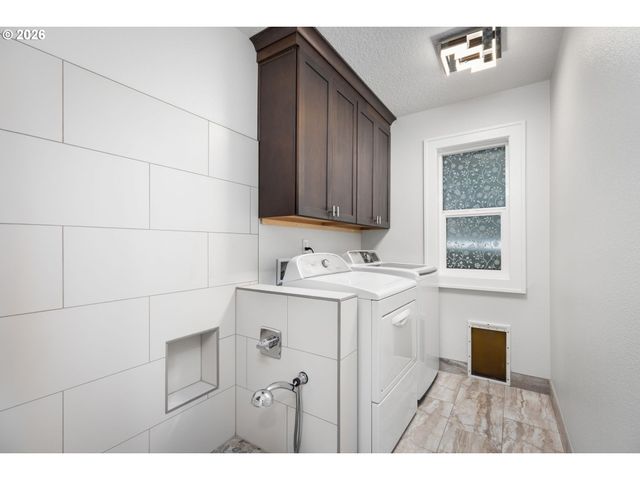 5541 YORKSHIRE Pl, Lake Oswego, OR 97035