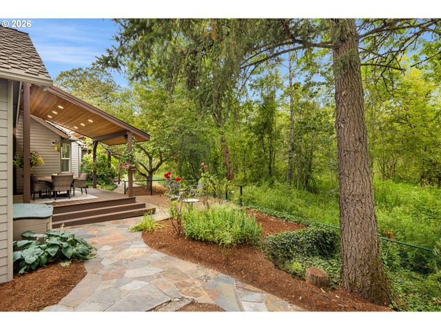 5541 YORKSHIRE Pl, Lake Oswego, OR 97035