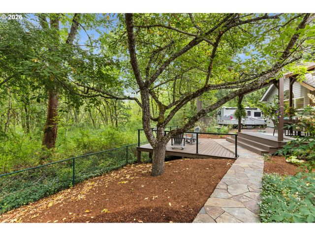 5541 YORKSHIRE Pl, Lake Oswego, OR 97035