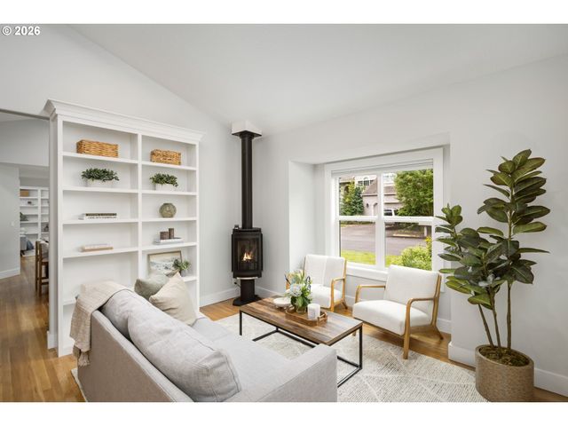 5541 YORKSHIRE Pl, Lake Oswego, OR 97035
