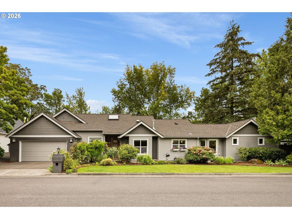 5541 YORKSHIRE Pl, Lake Oswego, OR 97035