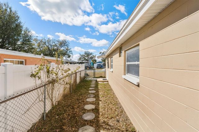 6403 N CLARK, Tampa, FL 33614