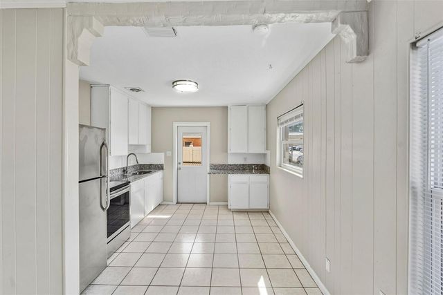 6403 N CLARK, Tampa, FL 33614