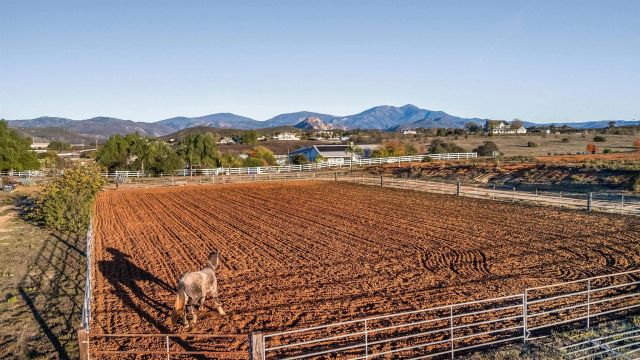 15336 Mesa Estates Ct, Ramona, CA 92065