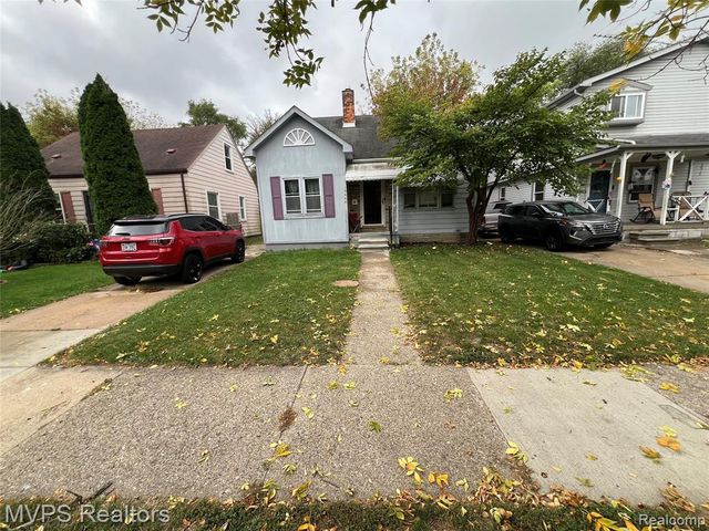 19444 Woodside Street, Harper Woods, MI 48225