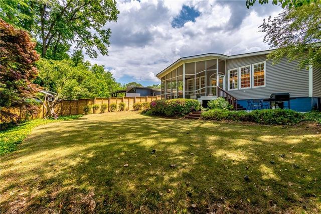 2626 Shetland Drive, Decatur, GA 30033