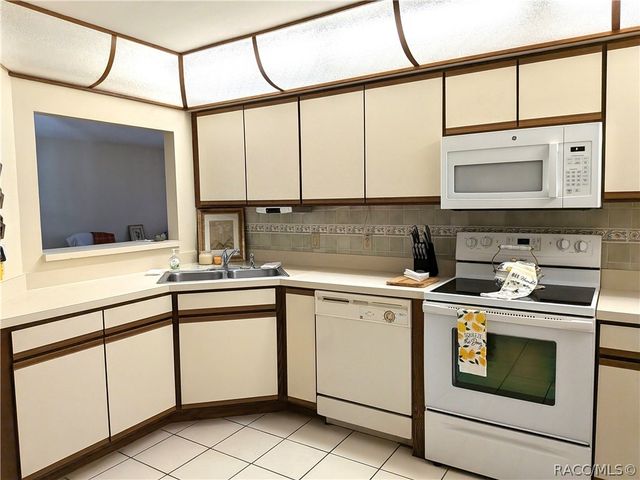 9776 E Pebble Creek Court, Inverness, FL 34450