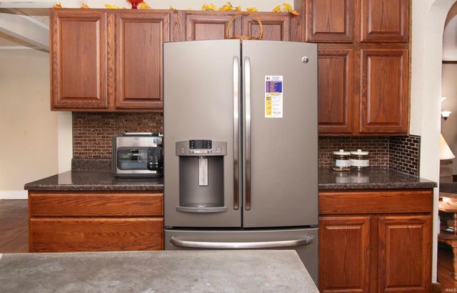 813 E Mitchell Street, Kendallville, IN 46755