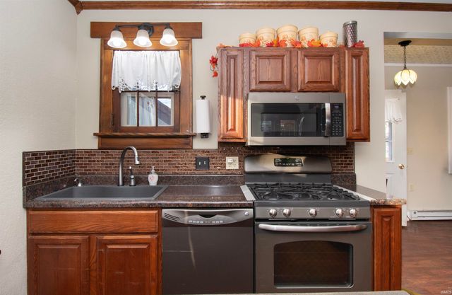 813 E Mitchell Street, Kendallville, IN 46755