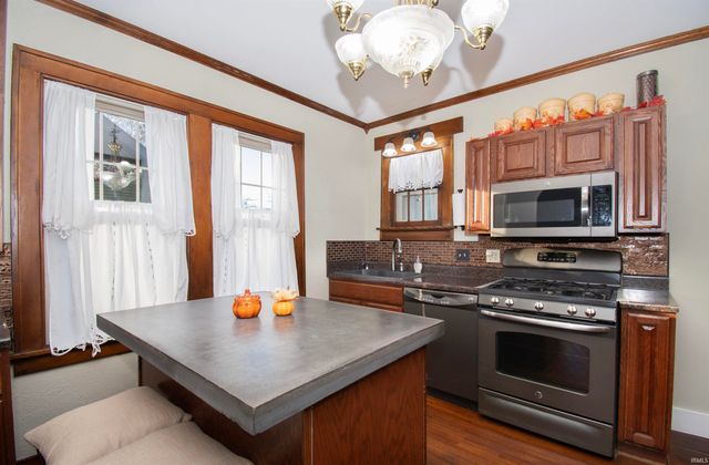 813 E Mitchell Street, Kendallville, IN 46755