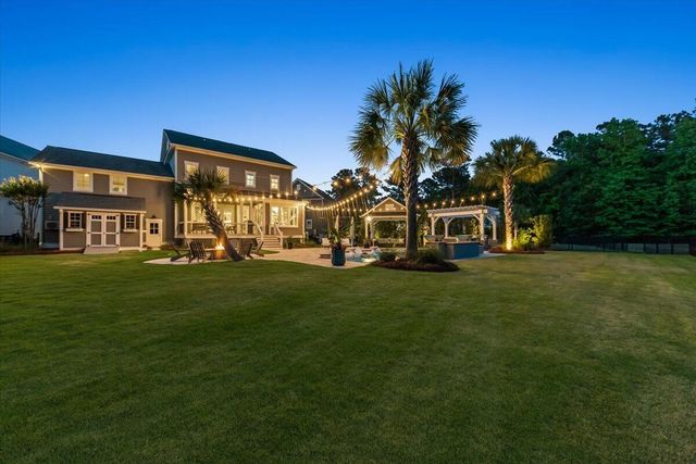 1483 Edgemoor Avenue, Mount Pleasant, SC 29466