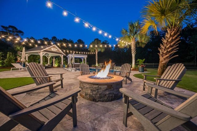 1483 Edgemoor Avenue, Mount Pleasant, SC 29466