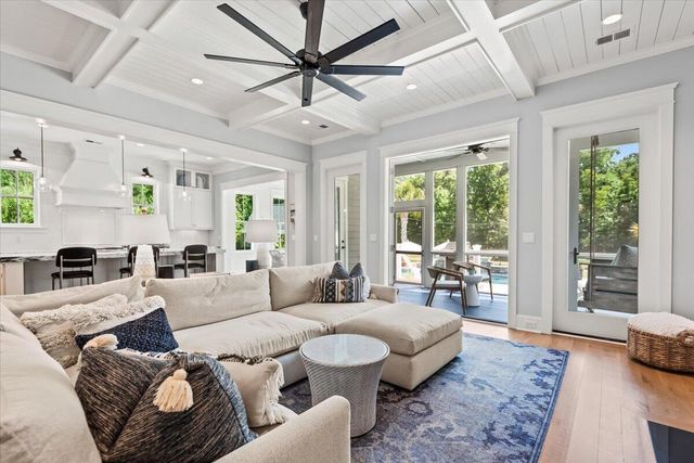 1483 Edgemoor Avenue, Mount Pleasant, SC 29466