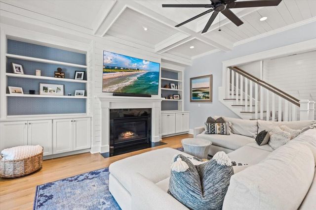 1483 Edgemoor Avenue, Mount Pleasant, SC 29466