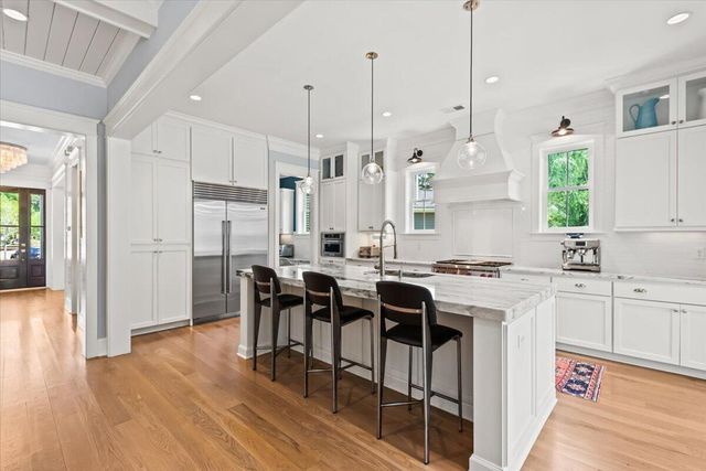 1483 Edgemoor Avenue, Mount Pleasant, SC 29466