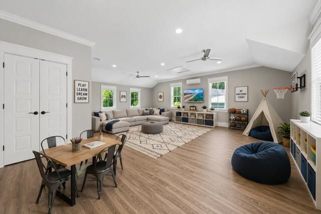 1483 Edgemoor Avenue, Mount Pleasant, SC 29466