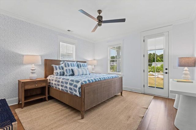 1483 Edgemoor Avenue, Mount Pleasant, SC 29466
