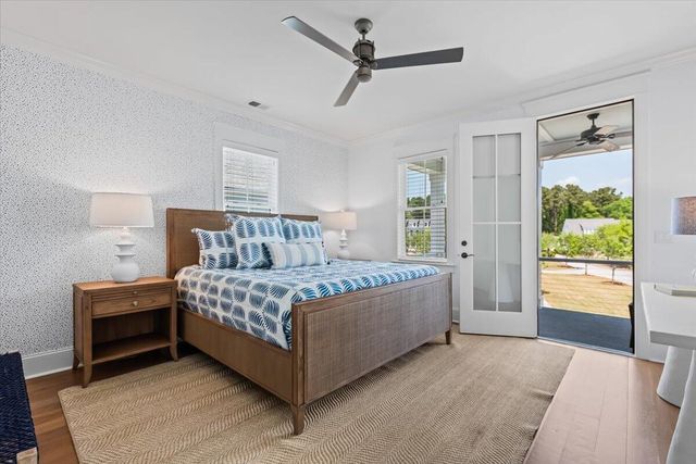 1483 Edgemoor Avenue, Mount Pleasant, SC 29466