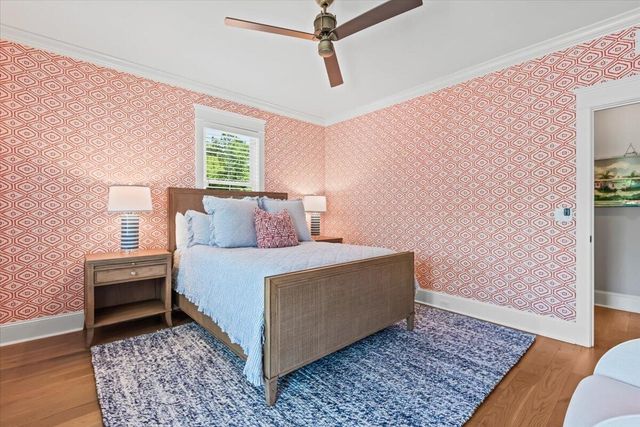 1483 Edgemoor Avenue, Mount Pleasant, SC 29466
