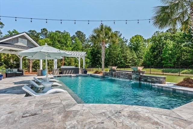 1483 Edgemoor Avenue, Mount Pleasant, SC 29466