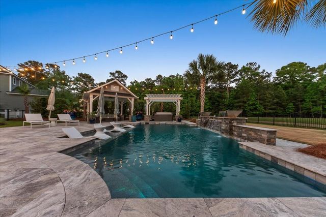 1483 Edgemoor Avenue, Mount Pleasant, SC 29466