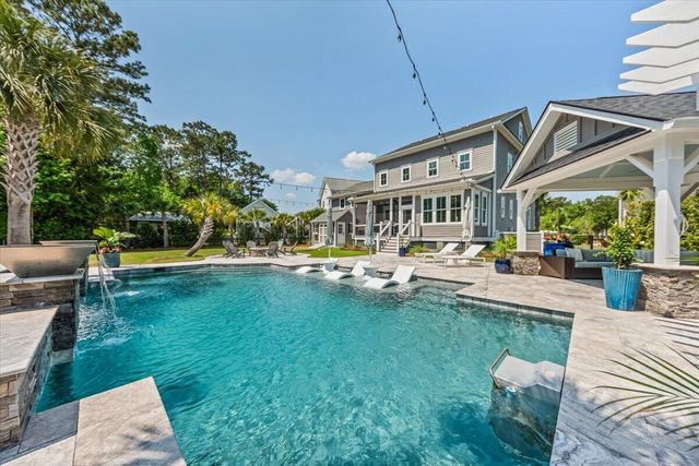 1483 Edgemoor Avenue, Mount Pleasant, SC 29466