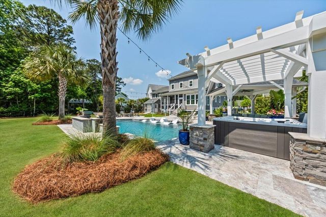 1483 Edgemoor Avenue, Mount Pleasant, SC 29466