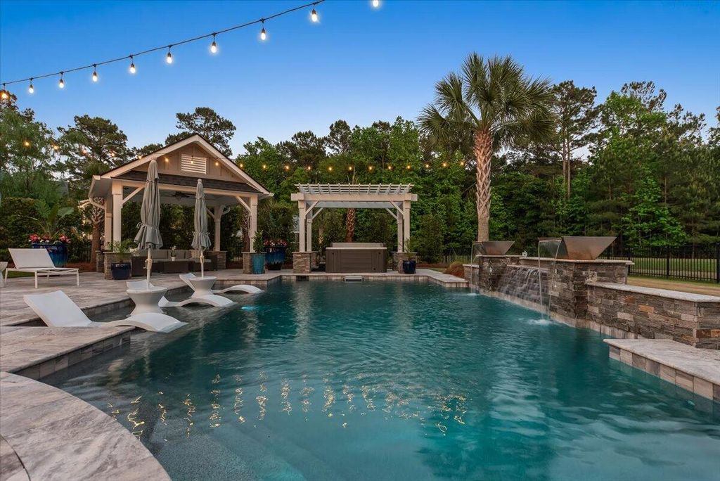 1483 Edgemoor Avenue, Mount Pleasant, SC 29466