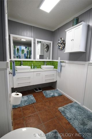 10569 Dove Street, Kingston, OK 73439