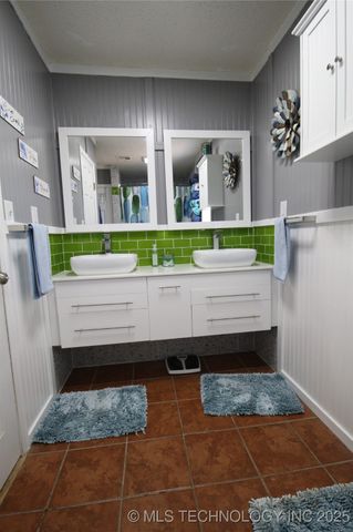 10569 Dove Street, Kingston, OK 73439