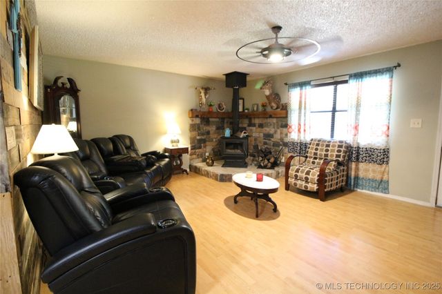 10569 Dove Street, Kingston, OK 73439