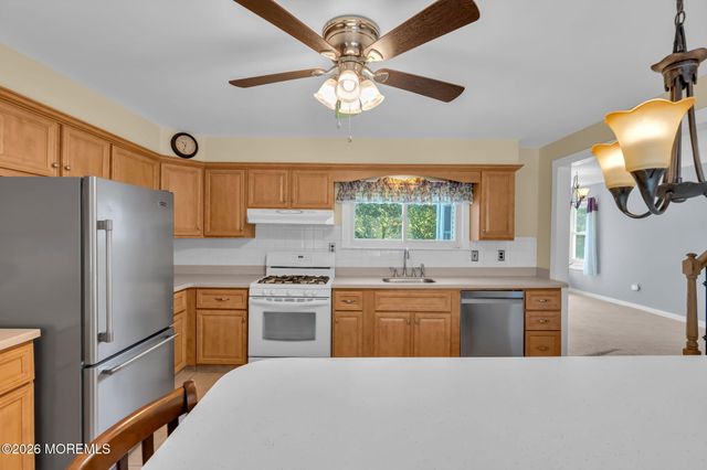 44 Asbury Road, Farmingdale, NJ 07727