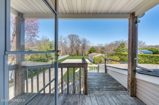 44 Asbury Road, Farmingdale, NJ 07727