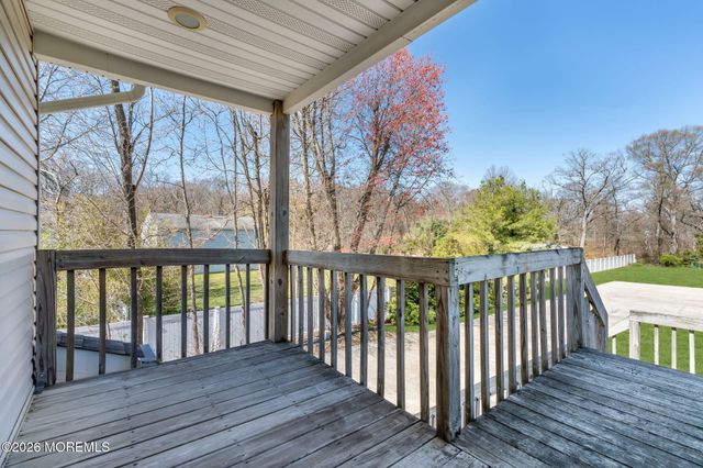 44 Asbury Road, Farmingdale, NJ 07727