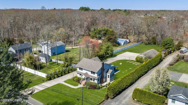 44 Asbury Road, Farmingdale, NJ 07727